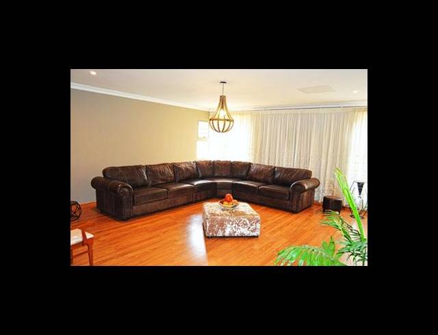 4 BEDROOM HOUSE FOR SALE IN ALBERANTE